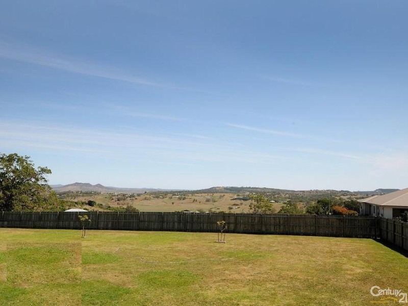 48 Federation Drive, Highfields QLD 4352