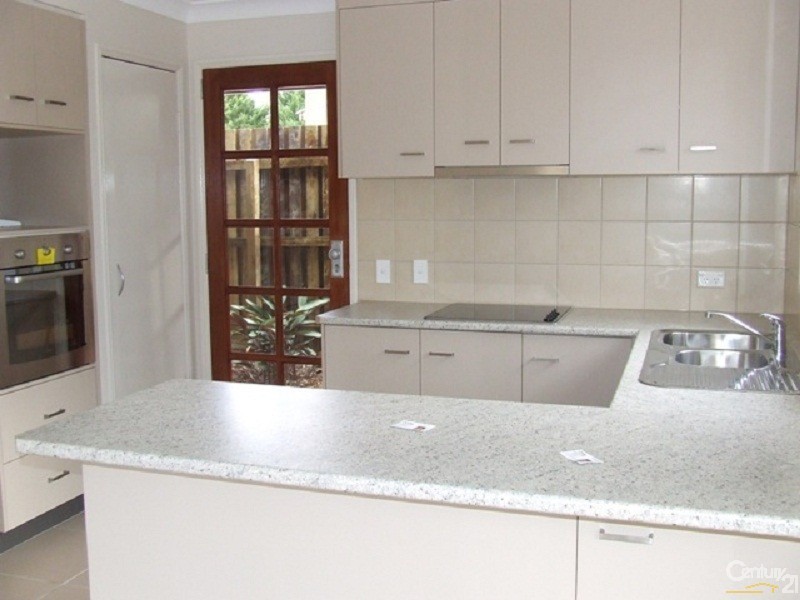 1/16 Anzac Avenue, Newtown QLD 4350