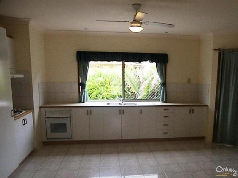 1/7 Suzanne Court, Kearneys Spring QLD 4350