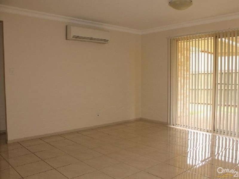 4 Winstanley Court, Newtown QLD 4350