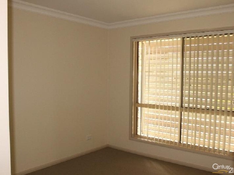 4 Winstanley Court, Newtown QLD 4350