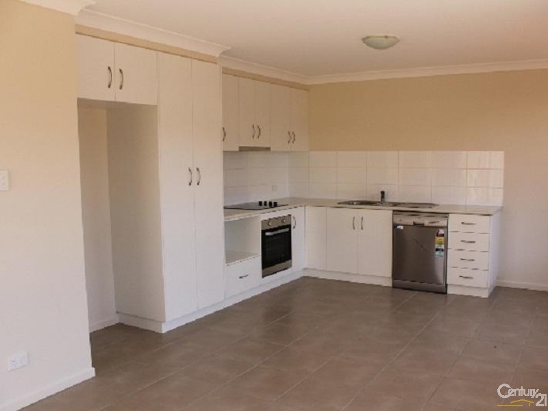 3/1 Lacaze Street, Wilsonton QLD 4350