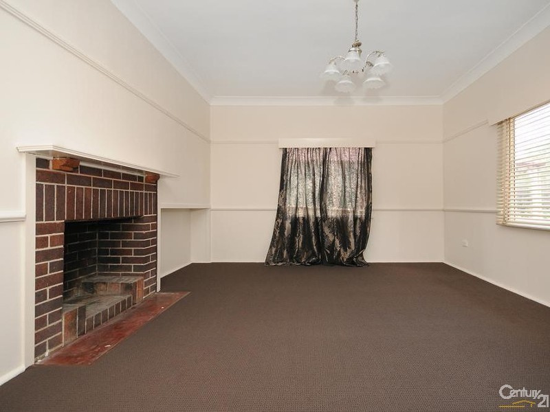 26 Ruthven Street, Harlaxton QLD 4350