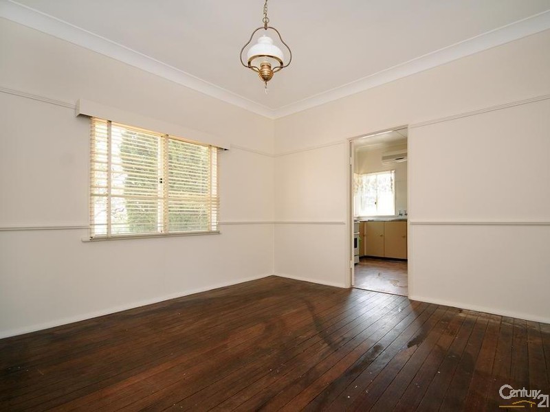 26 Ruthven Street, Harlaxton QLD 4350