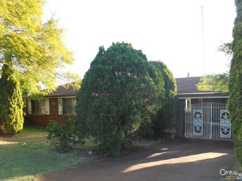 7 Arlaw Street, Centenary Heights QLD 4350