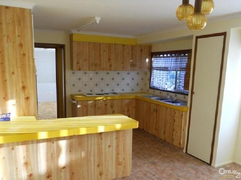 7 Arlaw Street, Centenary Heights QLD 4350