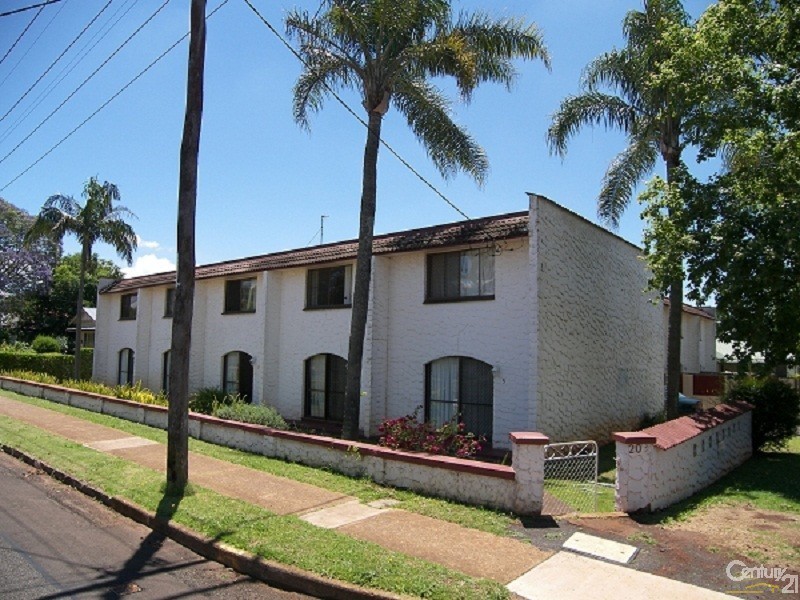1/203 Campbell Street, Newtown QLD 4350