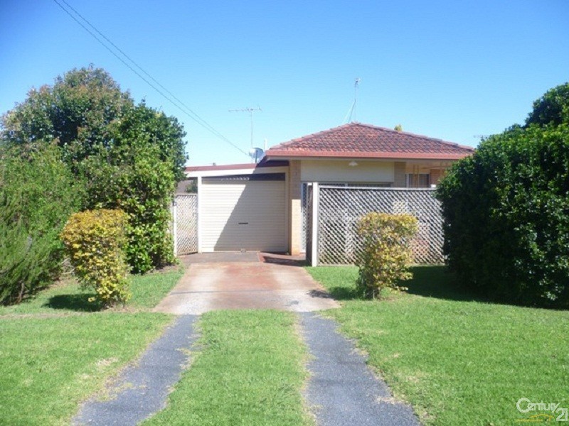 70 Knockator Crescent, Centenary Heights QLD 4350