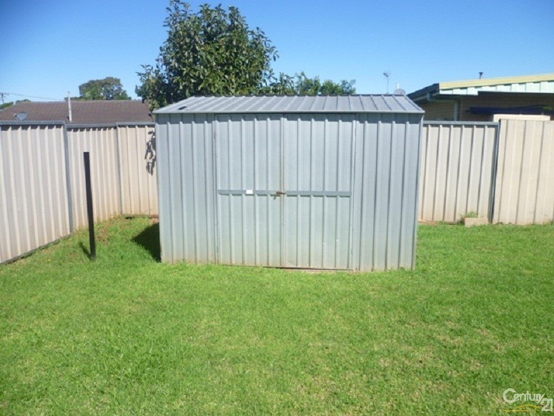 70 Knockator Crescent, Centenary Heights QLD 4350