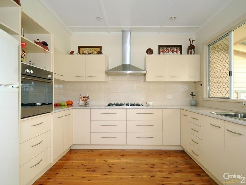 91 Anzac Avenue, Newtown QLD 4350