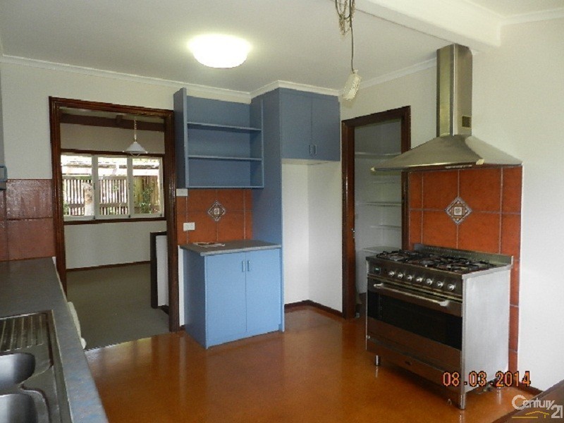 334 Rowbotham Street, Middle Ridge QLD 4350