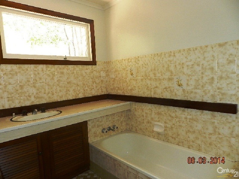 334 Rowbotham Street, Middle Ridge QLD 4350