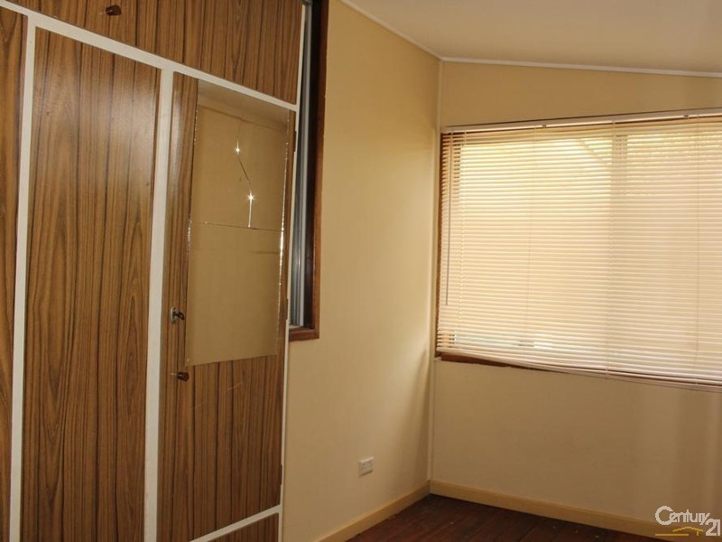 12755 New England Highway, Hodgson Vale QLD 4352