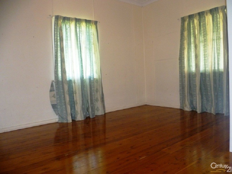 1 Fanny Street, Newtown QLD 4350