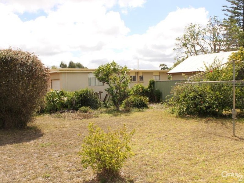 13A Ascot Street, Newtown QLD 4350