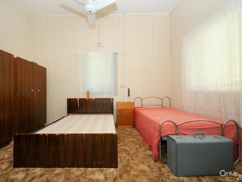 10 Fogarty Street, East Toowoomba QLD 4350