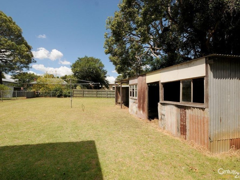 10 Fogarty Street, East Toowoomba QLD 4350