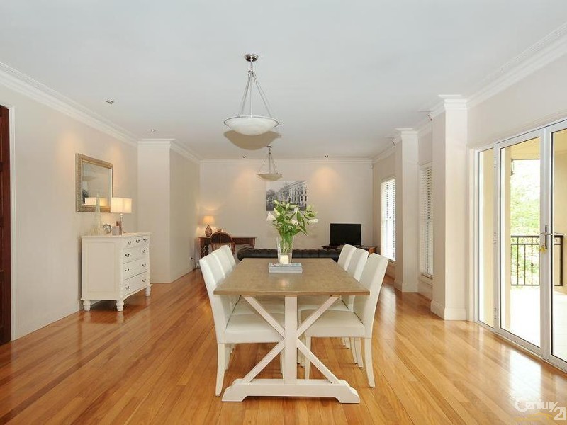 44 Harvey Street, Mount Lofty QLD 4350