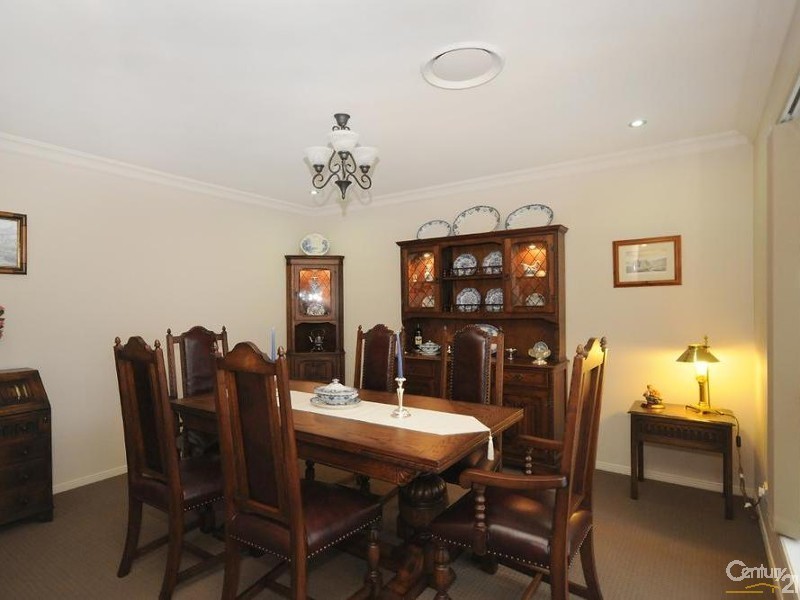 192 Rowbotham Street, Middle Ridge QLD 4350