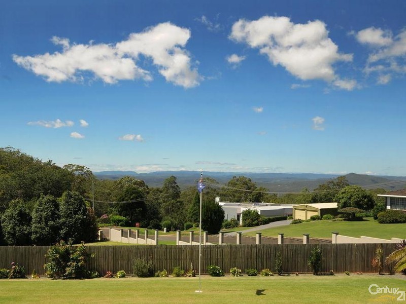 192 Rowbotham Street, Middle Ridge QLD 4350
