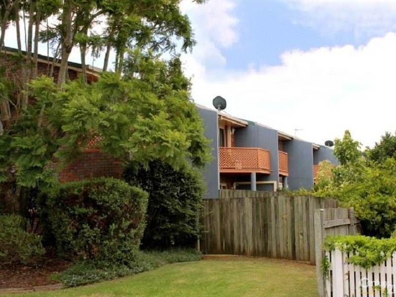 10/247 Herries Street, Newtown QLD 4350