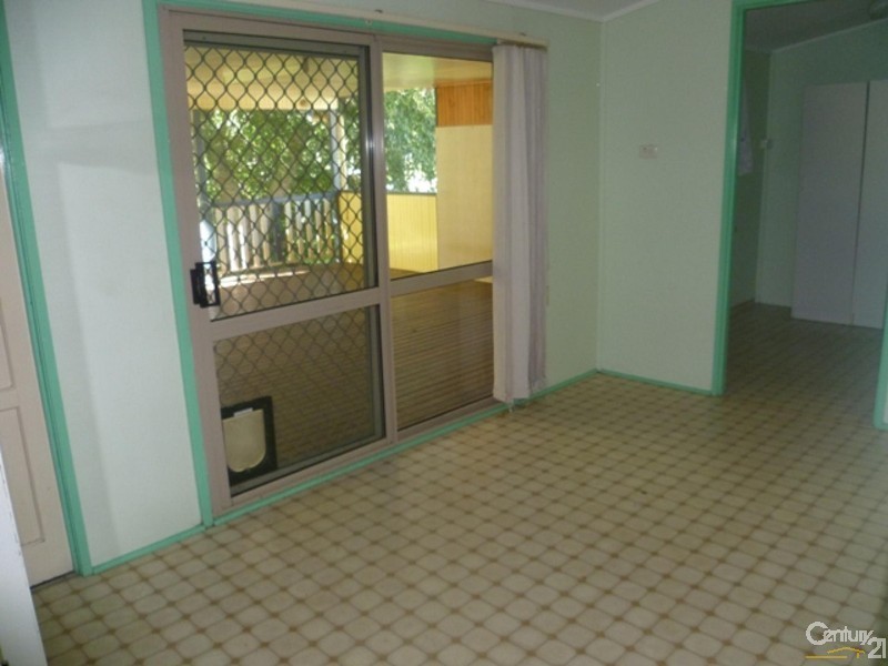 19 Swallow Court, Newtown QLD 4350