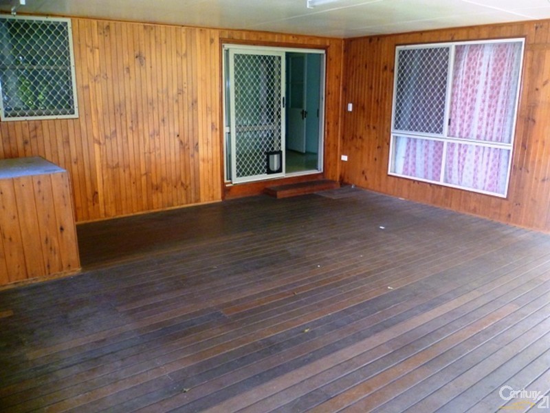 19 Swallow Court, Newtown QLD 4350