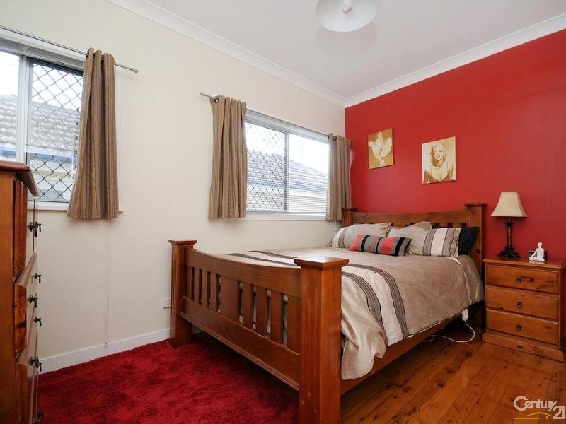 275 West Street, Harristown QLD 4350