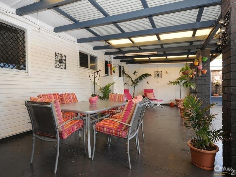 275 West Street, Harristown QLD 4350