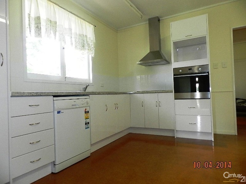 96 Ramsay Street, Centenary Heights QLD 4350