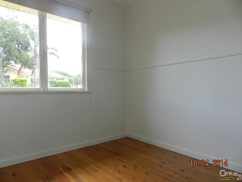 14 Butt Street, Harristown QLD 4350
