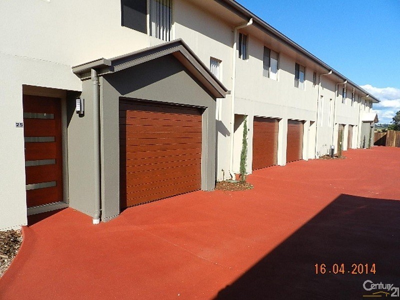 27/16 Anzac Avenue, Toowoomba QLD 4350