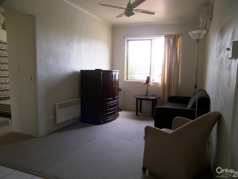 1/5-7 Uni Plaza Court, Darling Heights QLD 4350