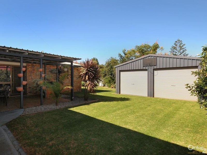 14 Banksia Street, Newtown QLD 4350