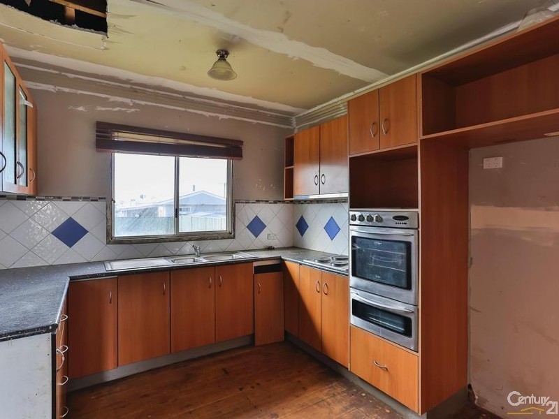 201 Taylor Street, Wilsonton QLD 4350