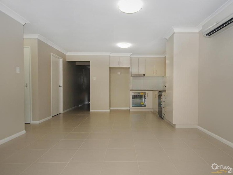 2/37 Boyett Street, Centenary Heights QLD 4350