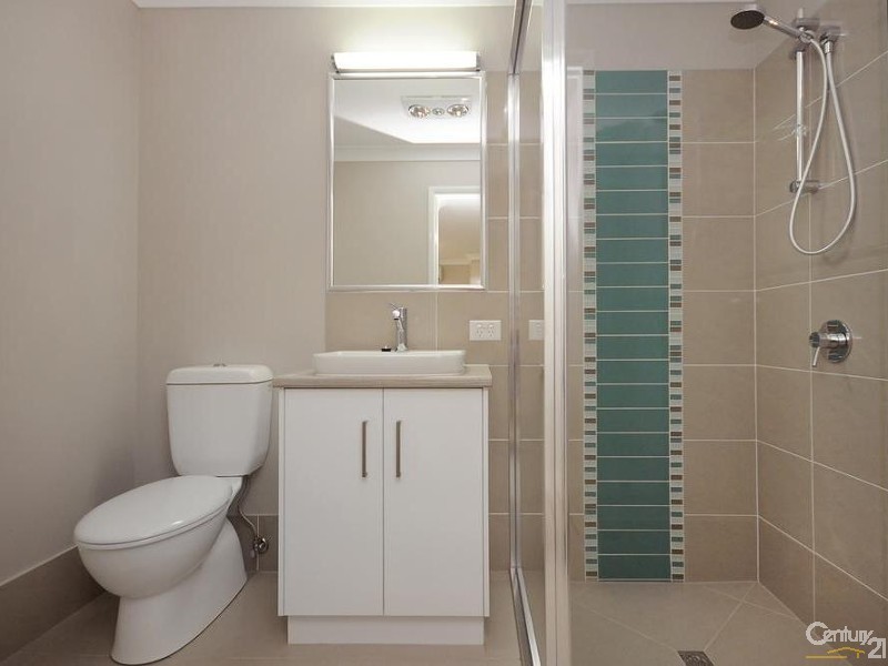 2/37 Boyett Street, Centenary Heights QLD 4350