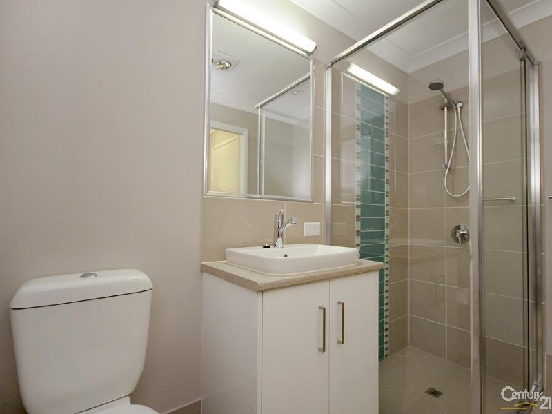 3/37 Boyett Street, Centenary Heights QLD 4350