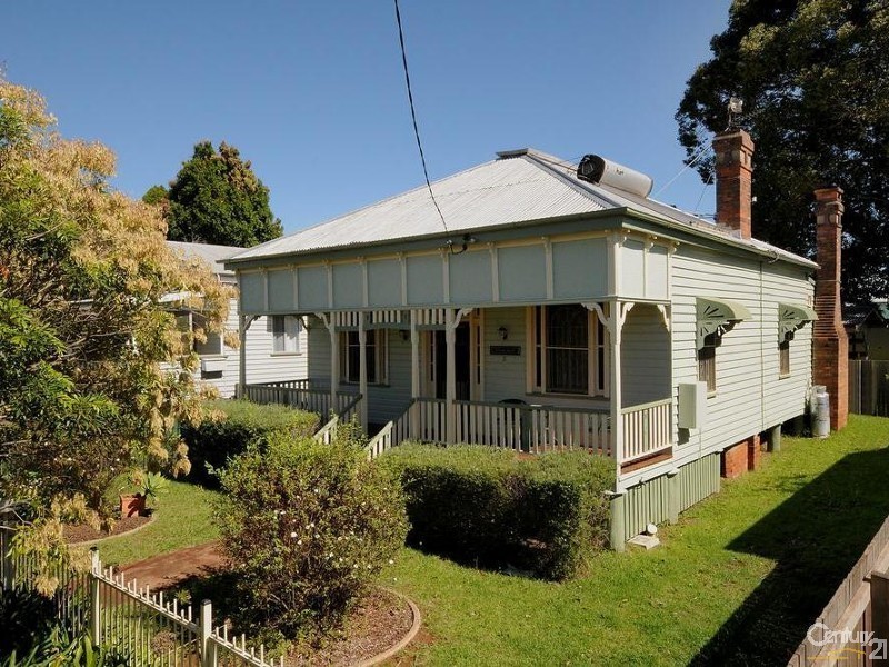 3 Victor Street, East Toowoomba QLD 4350