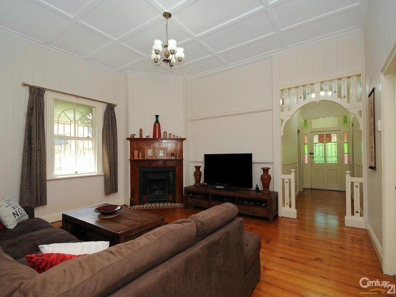 3 Victor Street, East Toowoomba QLD 4350