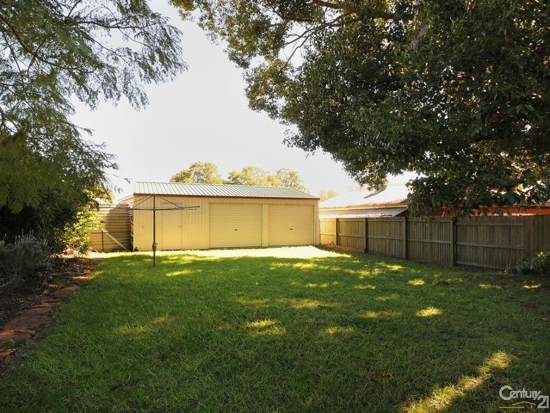 3 Victor Street, East Toowoomba QLD 4350