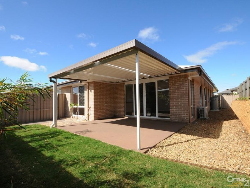 2/9 McMorrow Street, Kearneys Spring QLD 4350