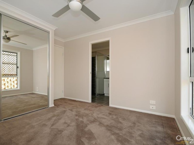 2/9 McMorrow Street, Kearneys Spring QLD 4350