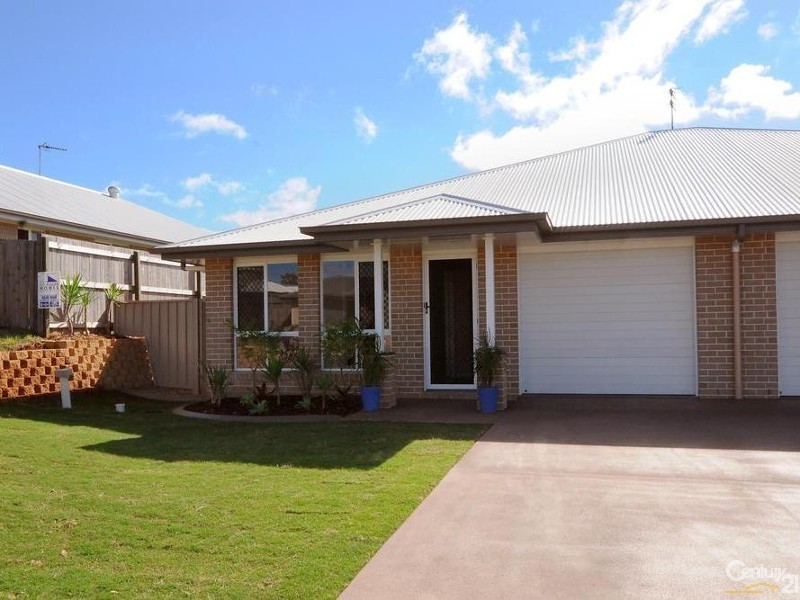 2/9 McMorrow Street, Kearneys Spring QLD 4350