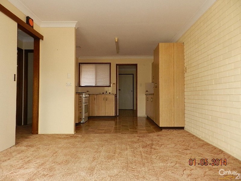 2/6 Begonia Court, Centenary Heights QLD 4350