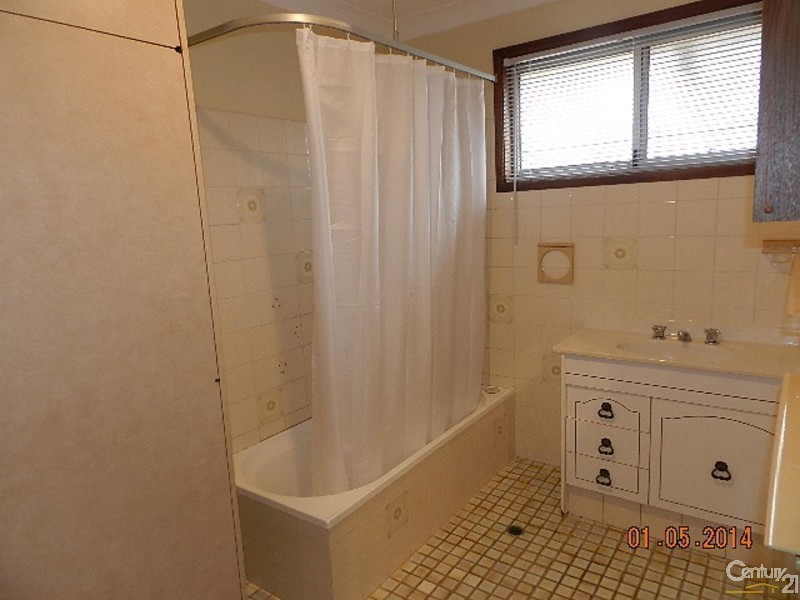 2/6 Begonia Court, Centenary Heights QLD 4350