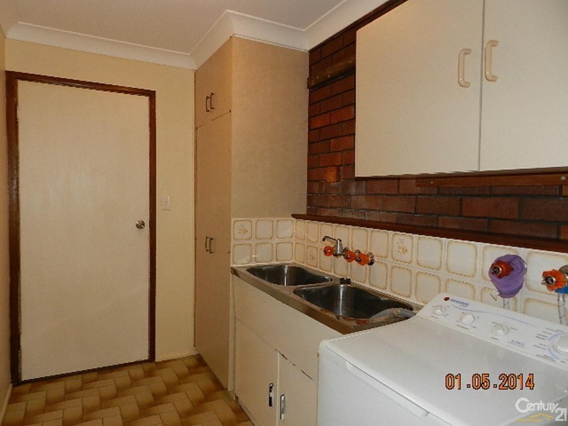 2/6 Begonia Court, Centenary Heights QLD 4350