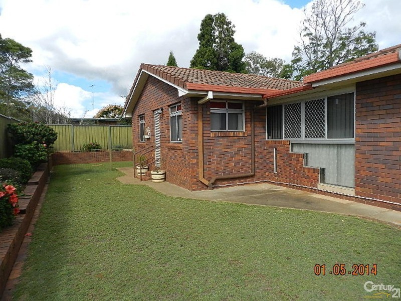 2/6 Begonia Court, Centenary Heights QLD 4350