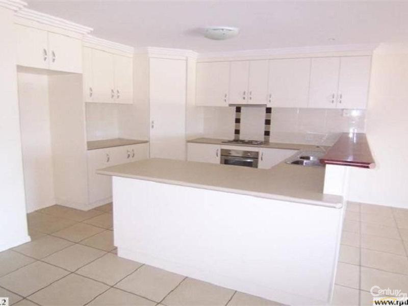 1/33 Willowburn Drive, Rockville QLD 4350