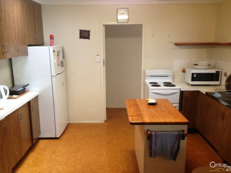 11 Weller Street, Rangeville QLD 4350